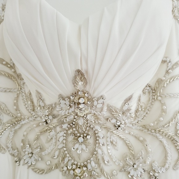 Maggie Sottero Wedding Dress - Picture 3 of 3